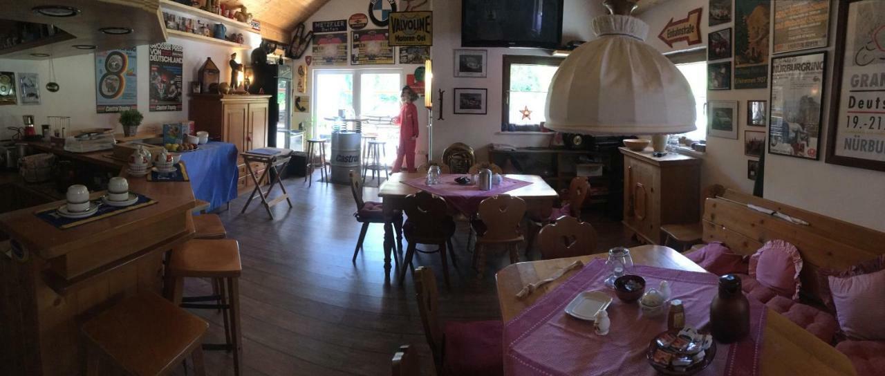 The Place After The Race B&B Müllenbach Екстериор снимка